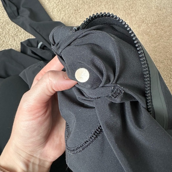 Lululemon jacket - Picture 5 of 5